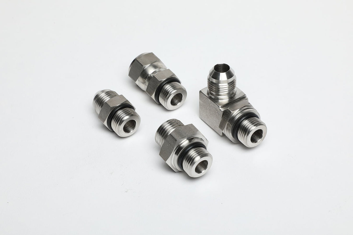 SAE O-Ring Fittings - Custom Fittings